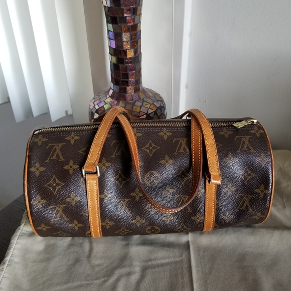 Sale! Louis Vuitton papillon 30 bag - Picture 2 of 16